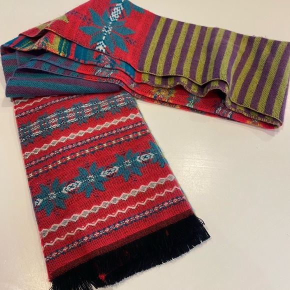 Colorful Patterned Scarf - Picture 2 of 3